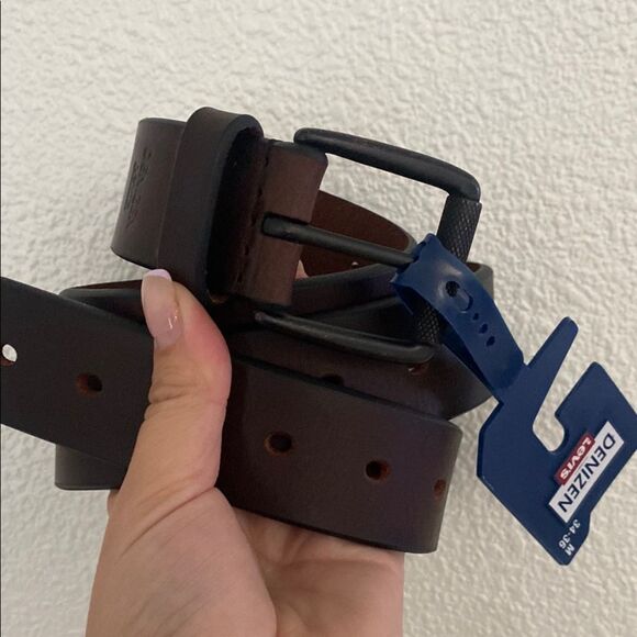 NWT- Levi's Denizen- Brown genuine Leather Belt-Size 34-36 - Picture 1 of 7